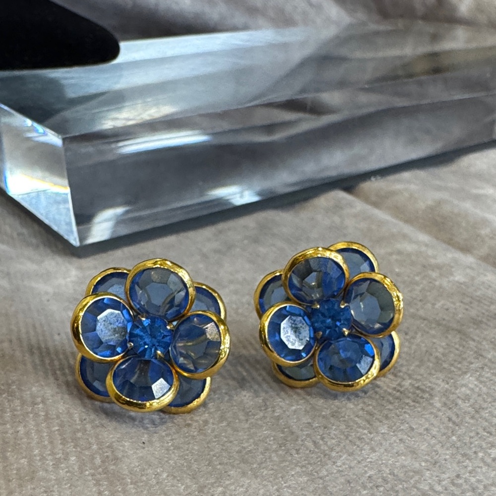 Elegant Crystal Blue‎ and Gold Flower Pierced Earrings
